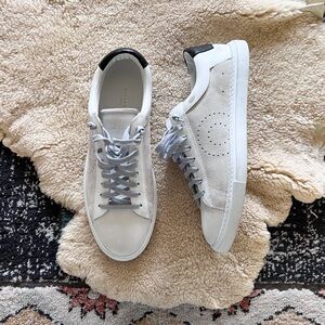Oliver Cabell Cream and Gray Sneakers
